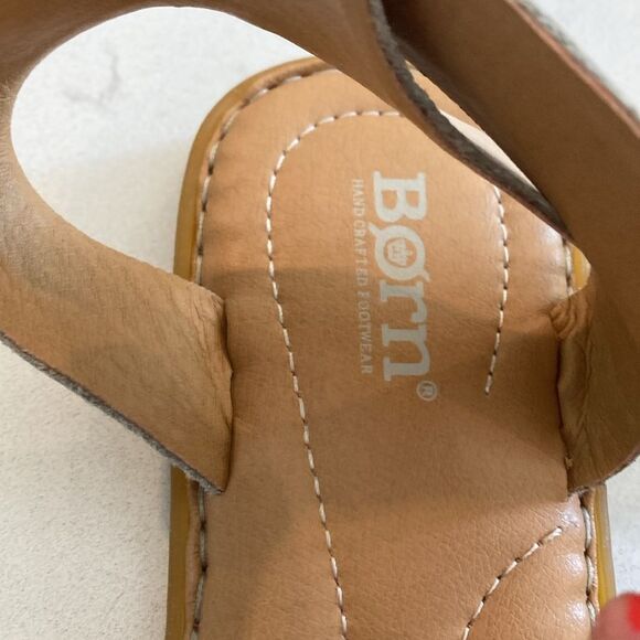 Born May Cream Leather Strappy Flat Sandals Size 9 - Picture 3 of 7